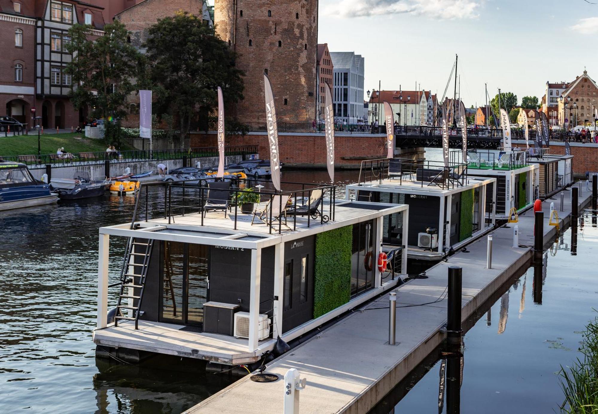 Domy Na Wodzie - La Mare Motlava Houseboats With Sauna By Downtown Apartments Danzig Exterior foto