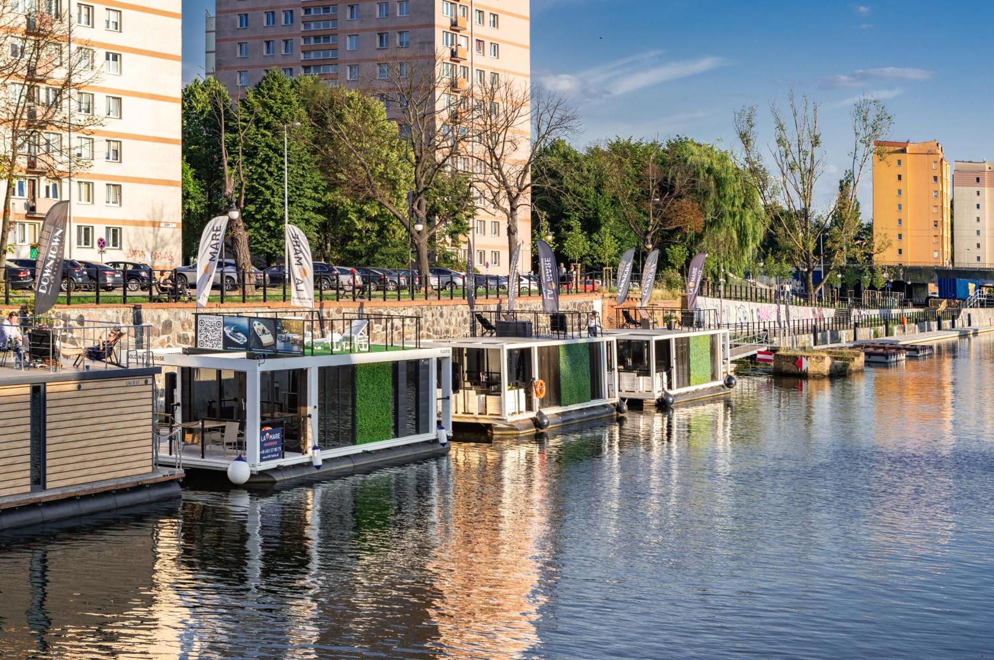 Domy Na Wodzie - La Mare Motlava Houseboats With Sauna By Downtown Apartments Danzig Exterior foto