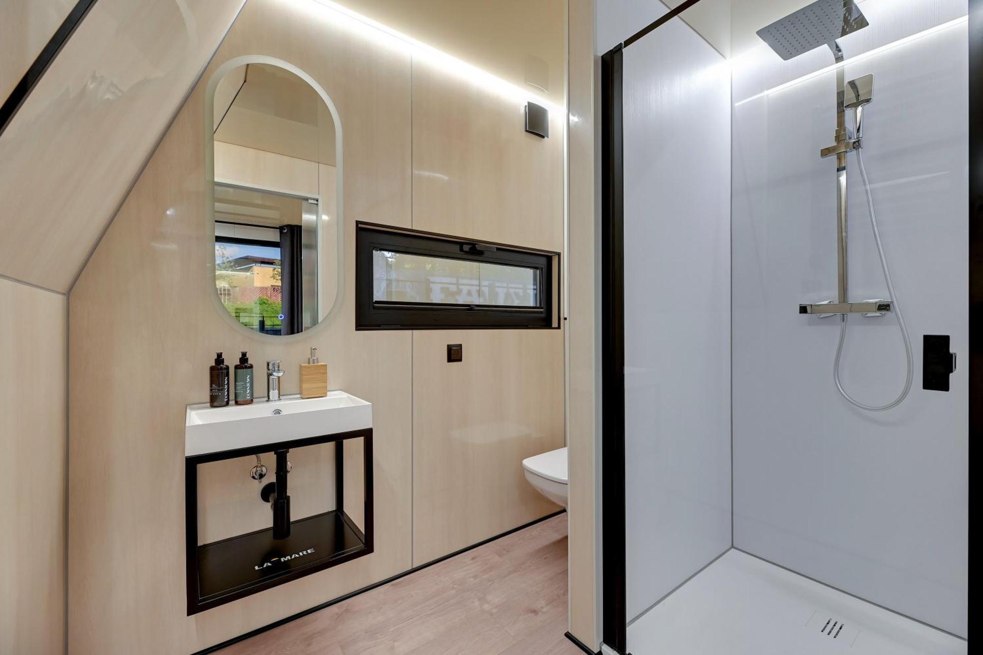 Domy Na Wodzie - La Mare Motlava Houseboats With Sauna By Downtown Apartments Danzig Zimmer foto