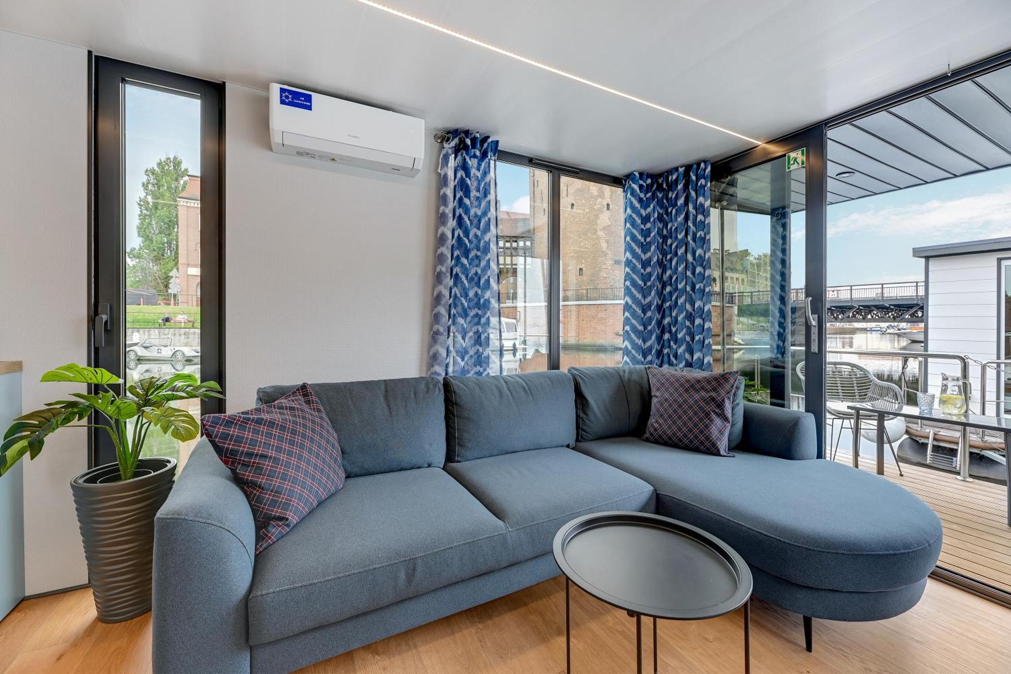 Domy Na Wodzie - La Mare Motlava Houseboats With Sauna By Downtown Apartments Danzig Exterior foto